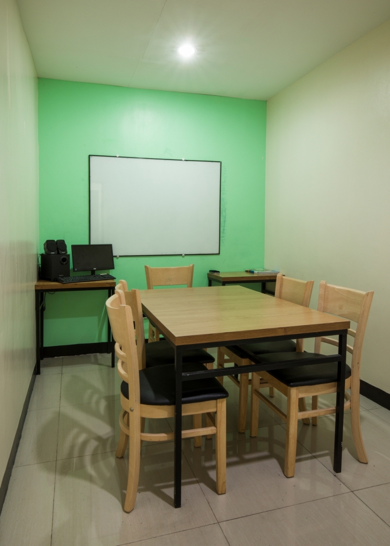 フィリピン留学 Cebu21 - PINES Main Campus-Offices and classrooms-7